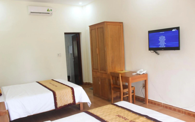 Hoa Binh Hotel
