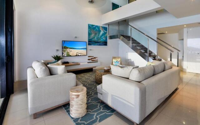Villa 12 The Edge On Hamilton Island
