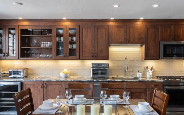 Northstar 6 3 Bedroom Condo by RedAwning
