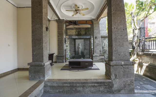 Griya Shanti Homestay by OYO Rooms