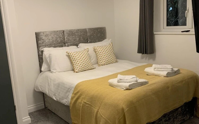 2 Bed- Harmony Court Luxury 2 bed Apartment