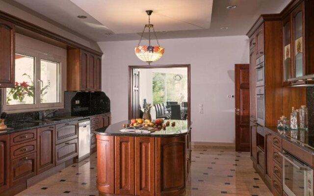 Mont Bleu Luxury Villa