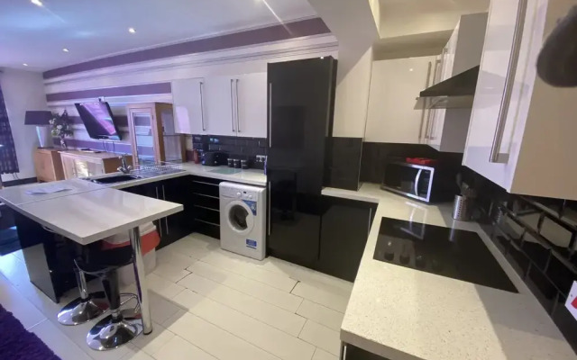 2 Bedroom Gray Apartment Blackpool