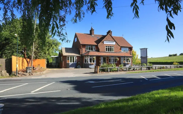 The George Carvery & Hotel