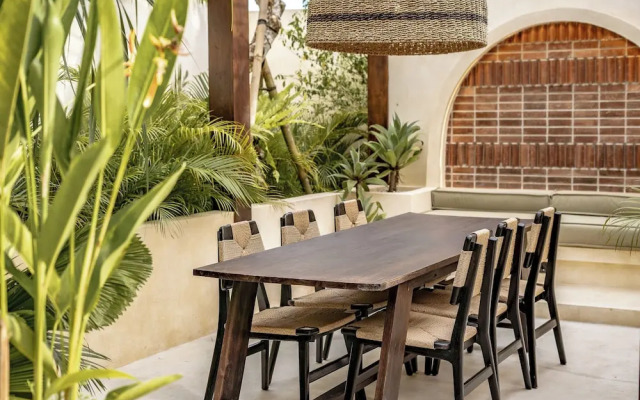 Bedouin House Pererenan