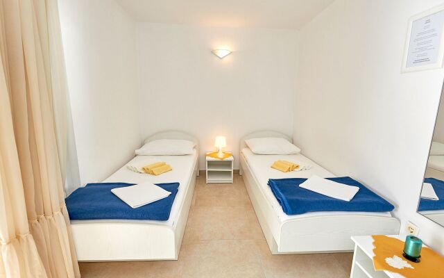 Studio apartment Sea front - free parking A4 Klek, Riviera Dubrovnik