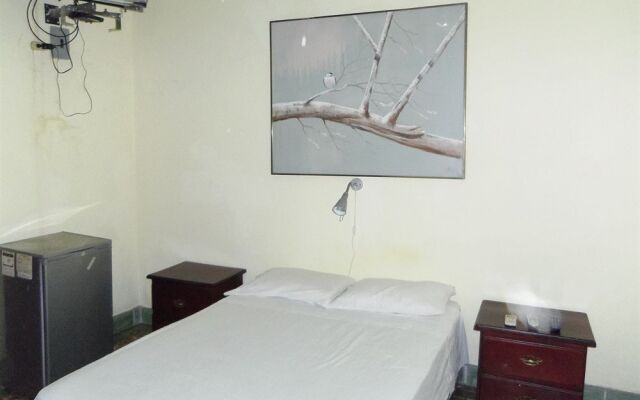 Class Colonial Aparta Hotel