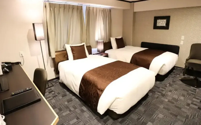 Hotel Yamanishi Welfare Memorial Hall