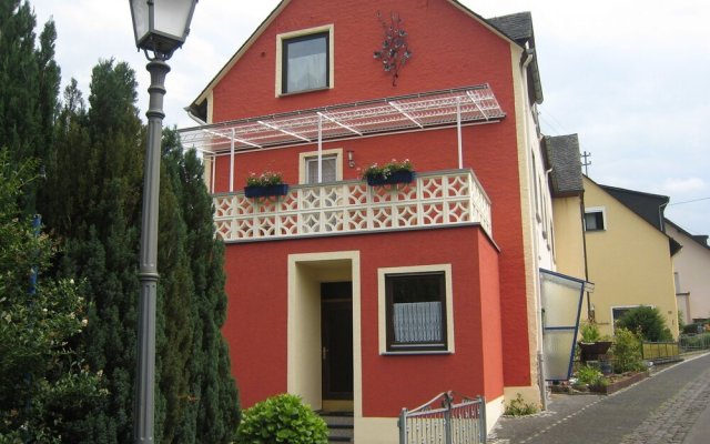 Holiday Home in Bremm Near the Vineyards