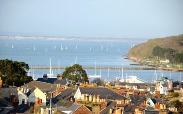 onefifty cowes / bed & breakfast