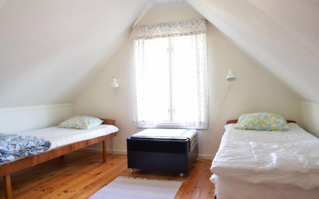 Awesome Home in Löttorp With 3 Bedrooms