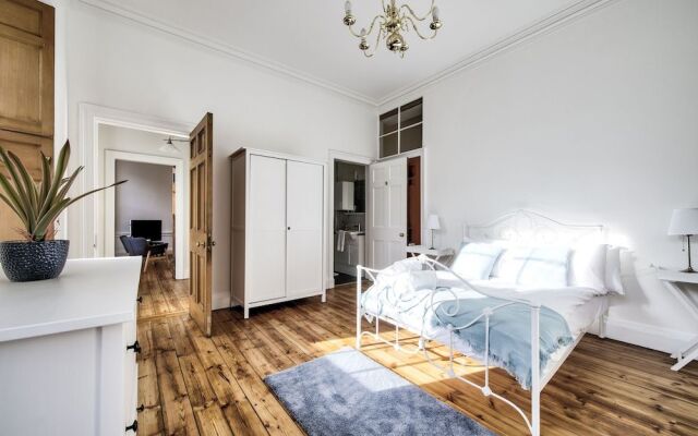 Cumberland - New Town Apartment