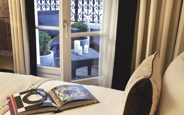 Le Wagram-Champs-Elysées