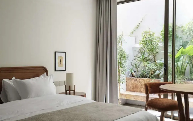 Hotel Dama