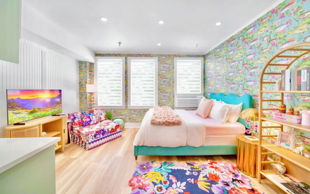 Designer Decorated Palm Beach Hotel NEW