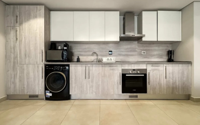 Xuru Stays I Homestyle & Summery 1bdr@ Mangroovy Free Beach Pool