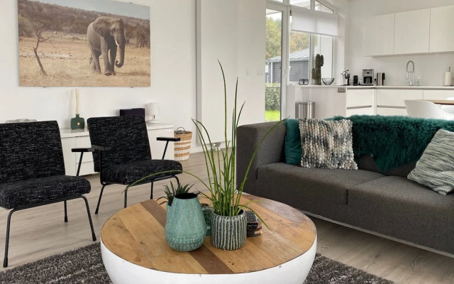 Modern Chalet With Jetty and Terrace