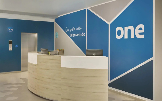 One Acapulco Diamante
