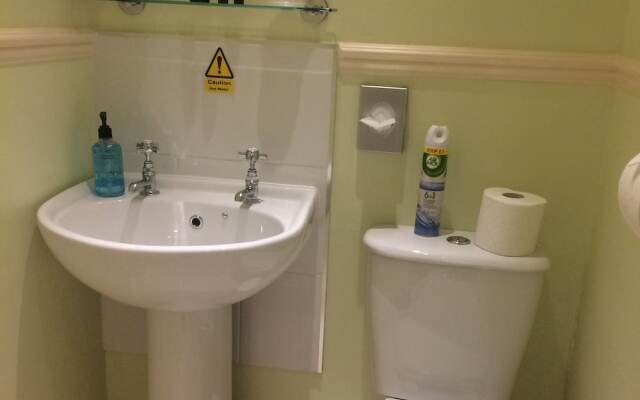 Athol Guest House