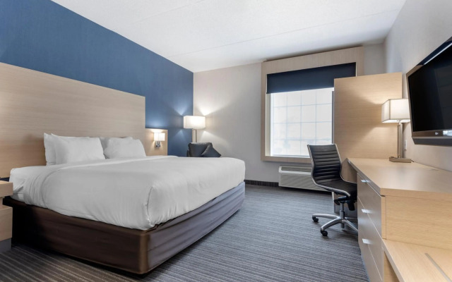 Quality Inn & Suites