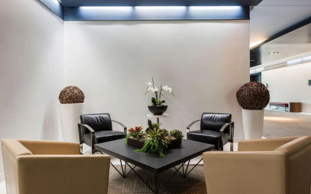 Novotel Montreal Aeroport