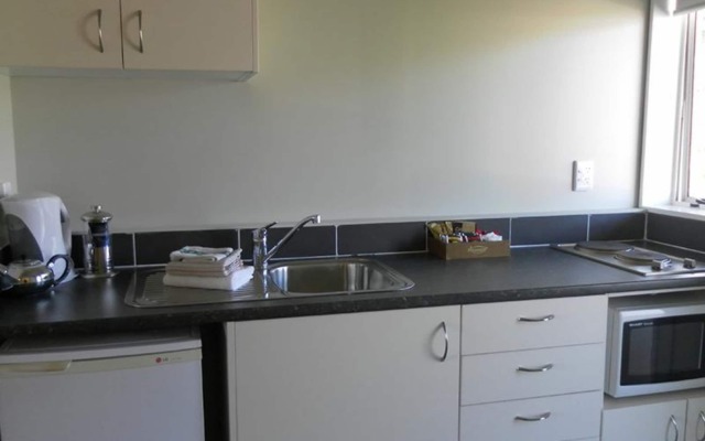 Aldan Lodge Motel