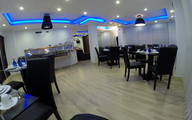 Airport Beach Hotel