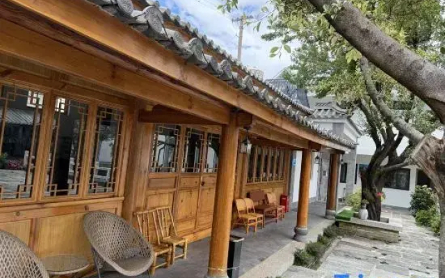 Qingze Courtyard