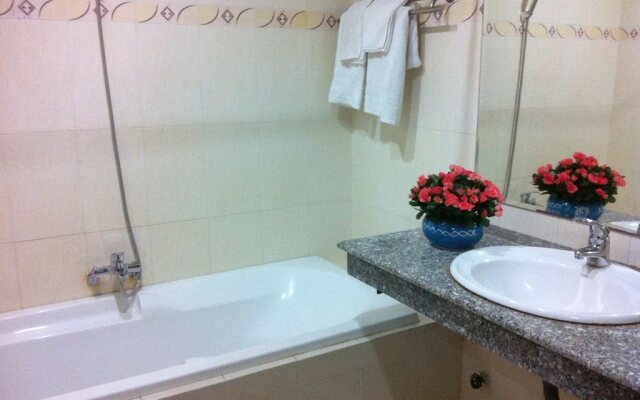 Y Linh Hotel