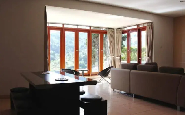 Dago Pakar Villa M2-17 & M2-19