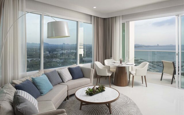 White Sand Beach Residences Pattaya