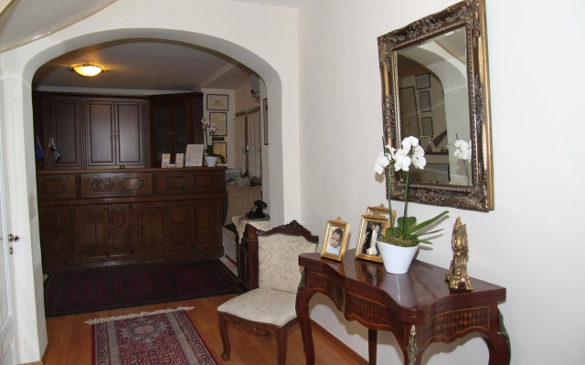 Hotel Panellinion