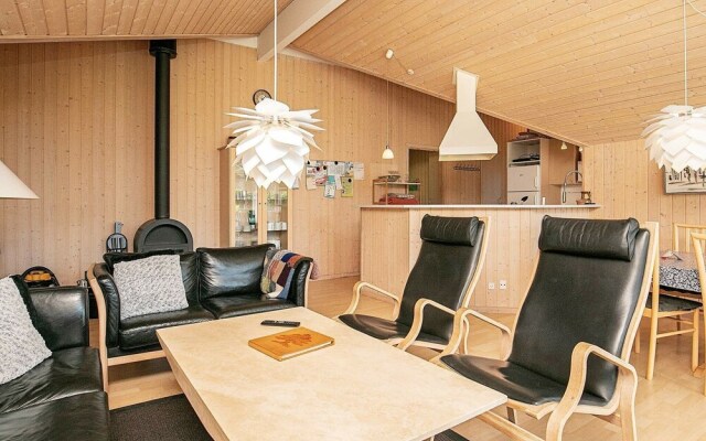 Luxurious Apartment in Væggerløse With Sauna