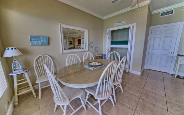 Wondrous Condo with Beach Access and Poolside Beach - Unit 2103 by RedAwning