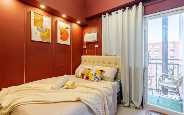 Modern Studio Poolside Balcony Near Mactan Airport