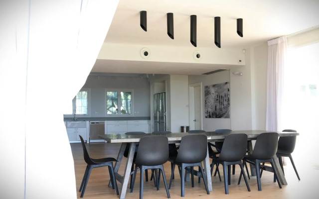 Gorgeous Mansion by Caesarea's Greatest Beach-hosted by Sweetstay