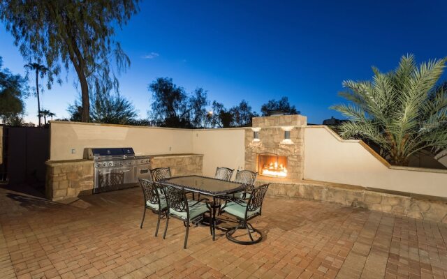 Casa Paraiso 3 BR by Casago