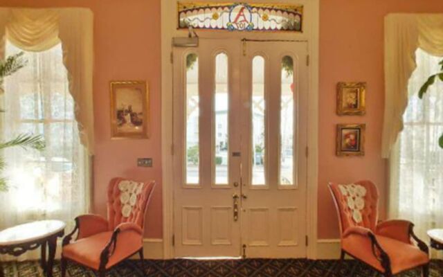 Hotel Alcott
