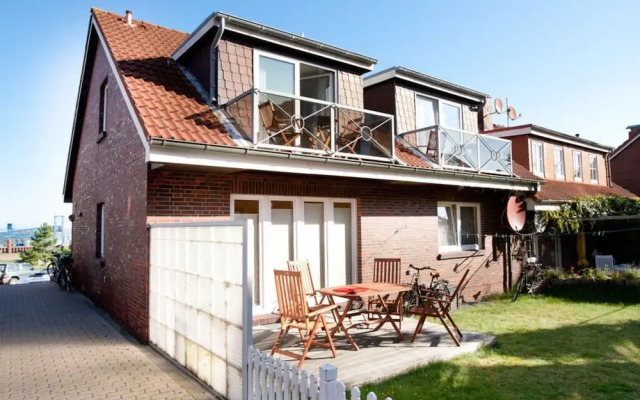 Holiday Apartment B in Haus Seewind