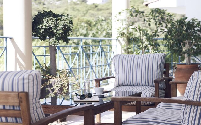 Pefki Islands Resort