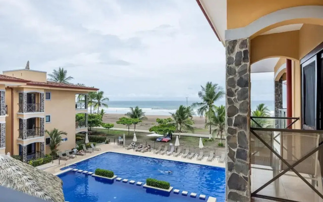 Jaco Beachfront Oasis Newly renovated