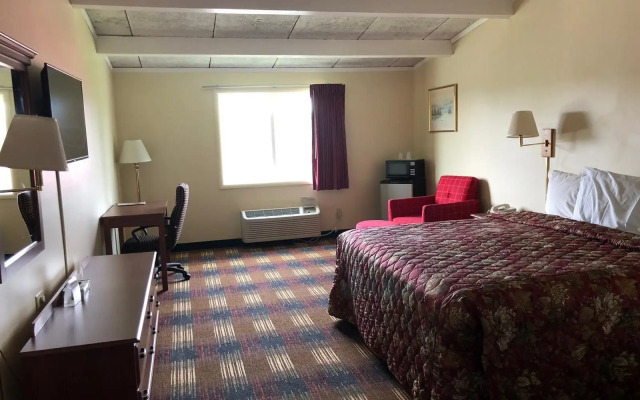 Red Carpet Inn North Syracuse