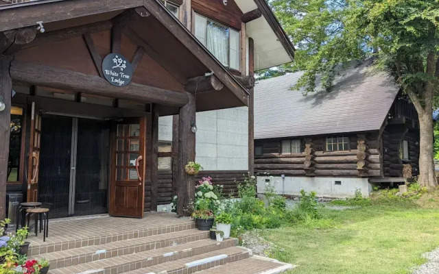 White Tree Lodge