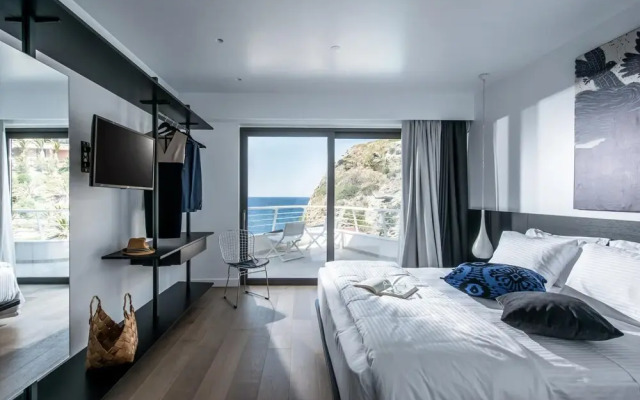 Made By The Sea Villa 1
