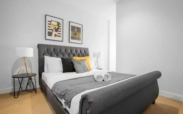 Elegant 2br@footscray Station