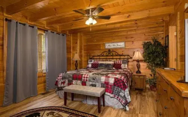 Moose Behaving 2 Br cabin by RedAwning