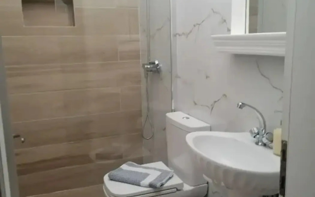 Luxury Apartments Kanali