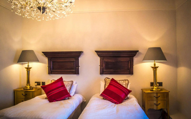 The Walton Hotel