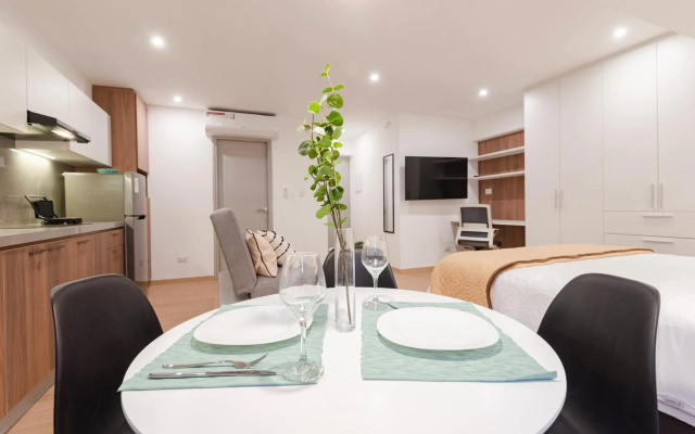 ALU Apartments - Miraflores f/Doubletree Hilton c/AC Wifi+60M