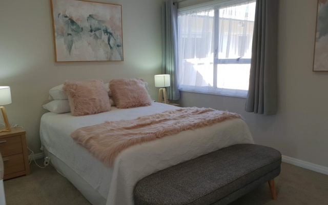 Rose Apartments Unit 2 Central Rotorua- Accommodation & Spa – Guest Rooms – Rotorua